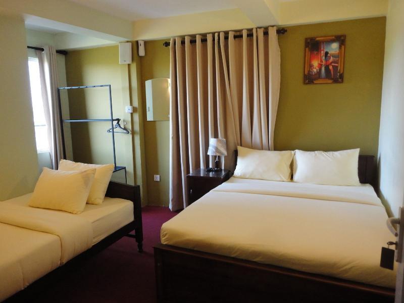 Lourdes Hotel Nuwara Eliya Bagian luar foto